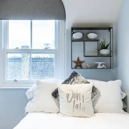 Apartment Derek Cheap House Kopenhagen